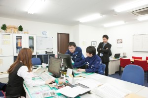 名古屋陸送株式会社の写真3