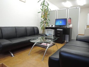 (株)ジャスティス (店舗名 メルローズ インターナショナル)の写真2